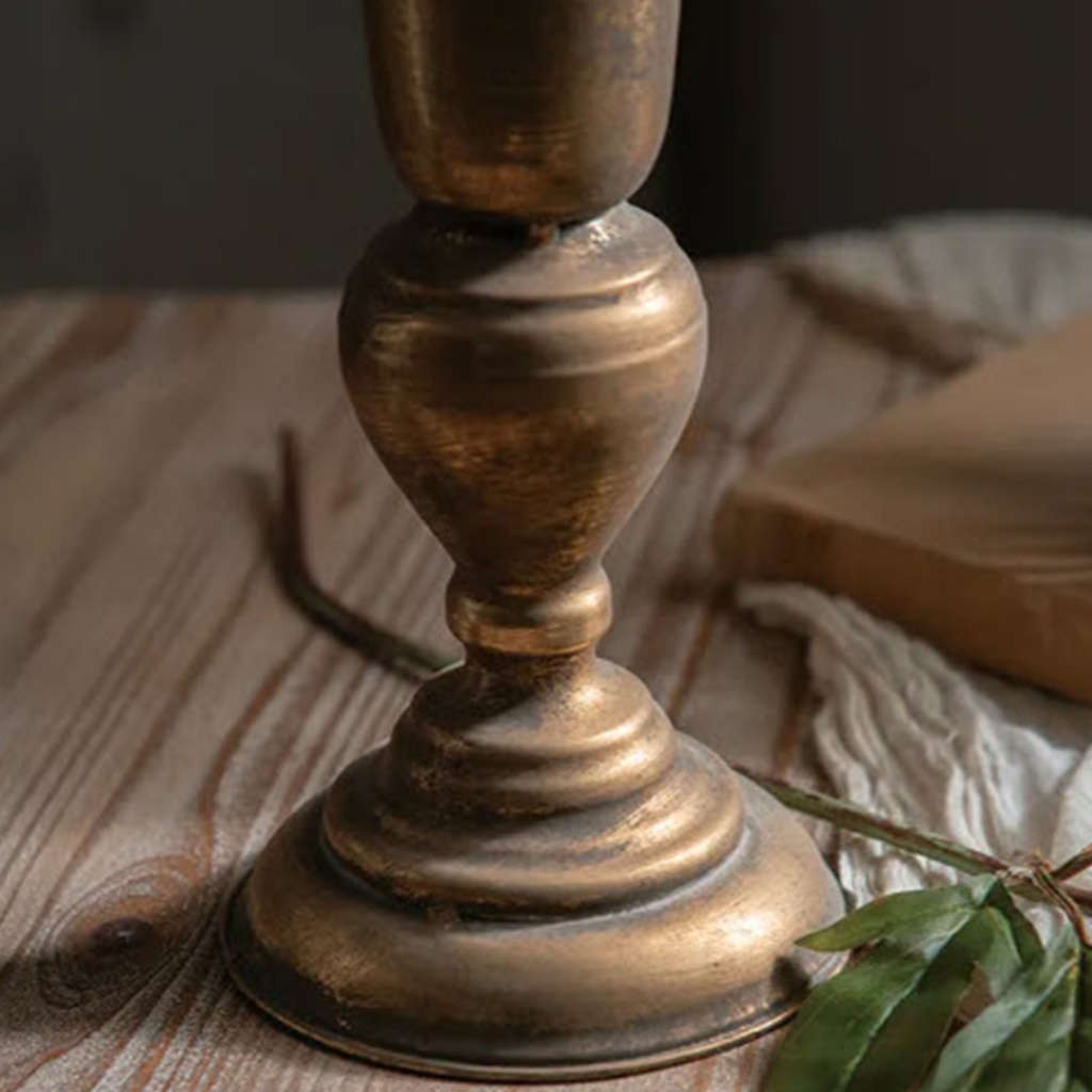 Jarrón florero metálico vintage